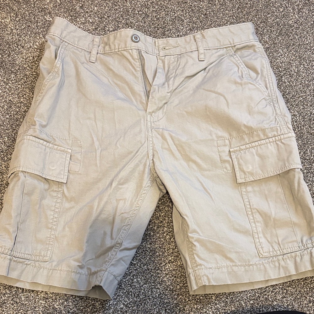 Levi's Light Khaki Cargo Shorts